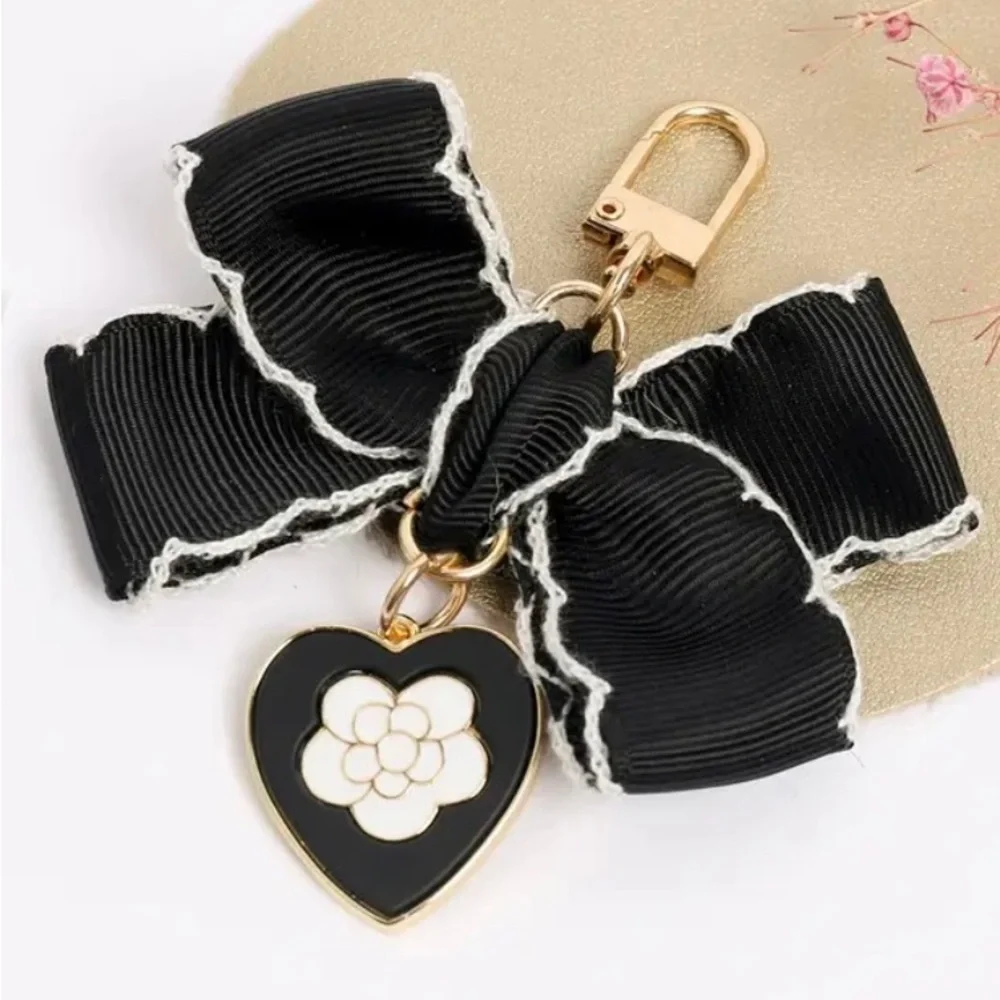 NWT Bow Bag Charm Keychain Clip - Picture 5 of 5